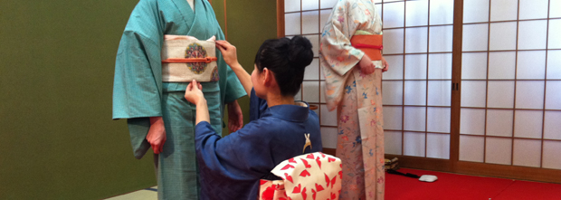 着付け、承ります。